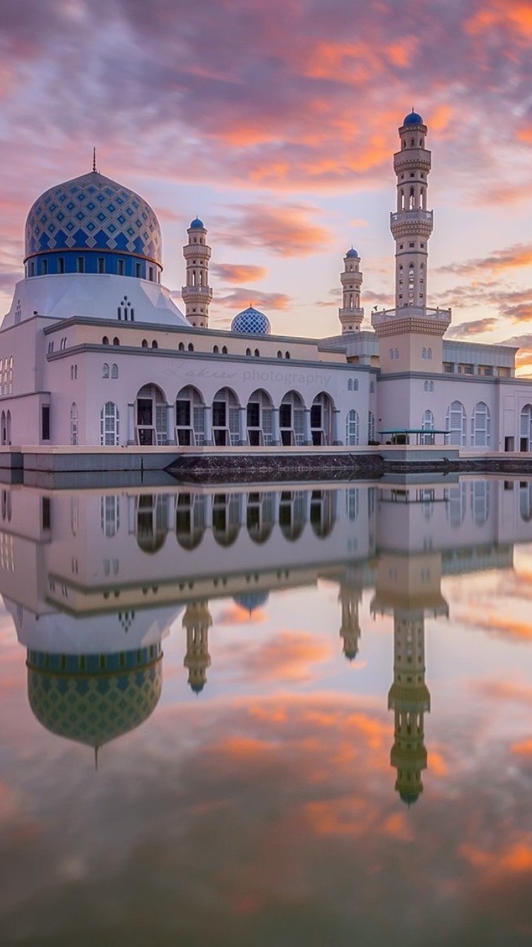 Fondo de pantalla Kota Kinabalu City Mosque 750x1334