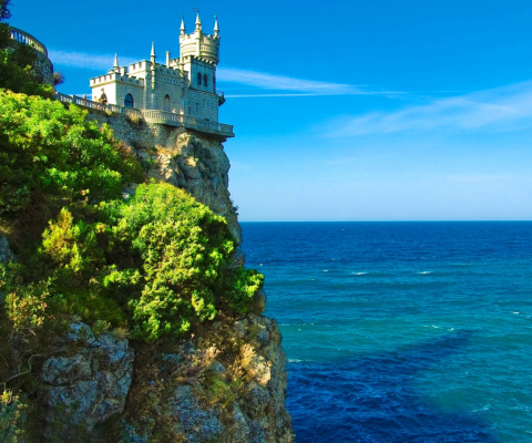 Swallows Nest Castle in Crimea wallpaper 480x400