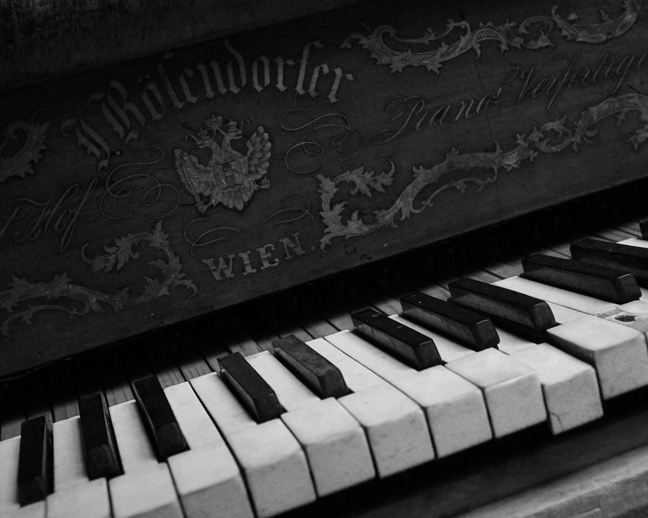 Das Vienna Piano Wallpaper 1280x1024
