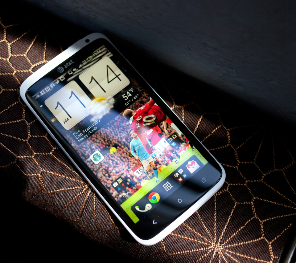 HTC One X - Smartphone wallpaper 960x854
