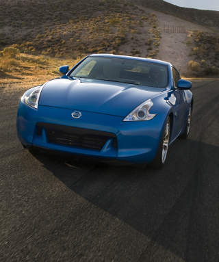 Kostenloses Nissan Z Coupe Wallpaper für Nokia Asha 300