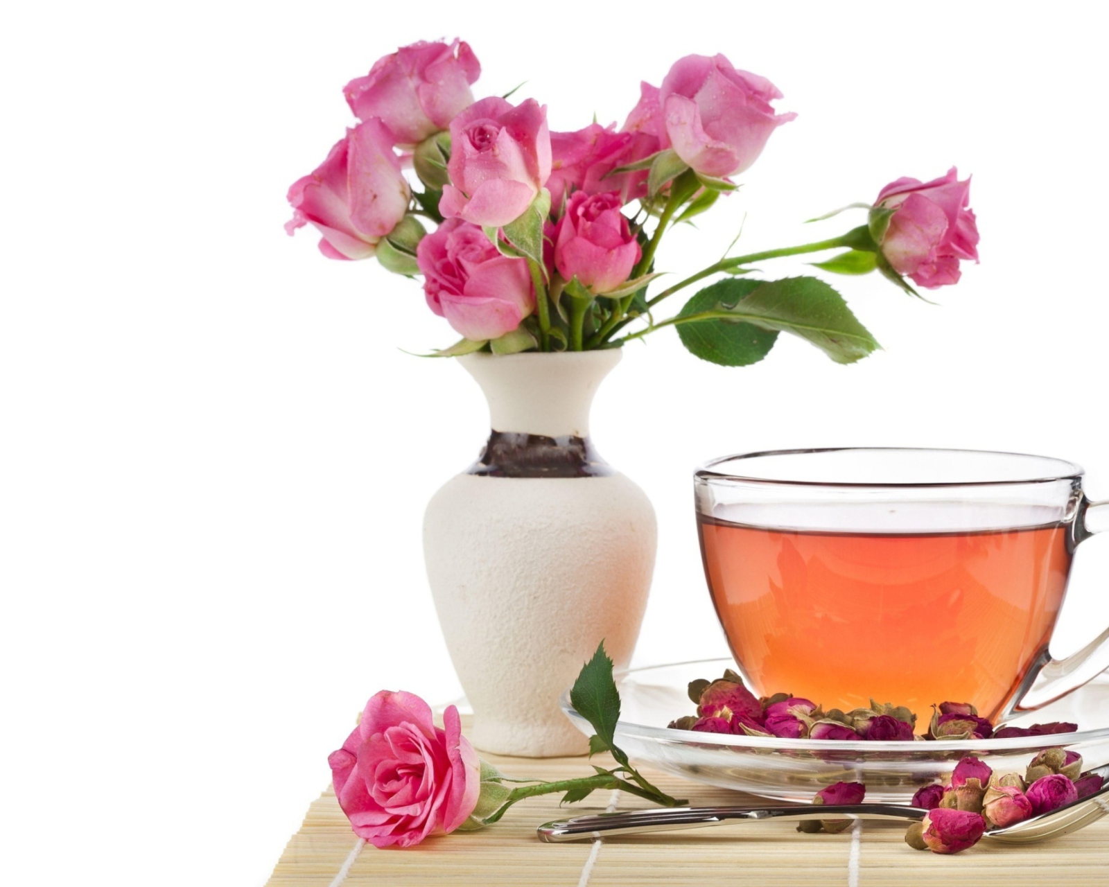 Sfondi Tea And Roses 1600x1280