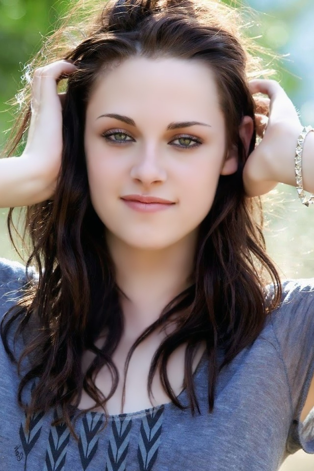 Kristen Stewart screenshot #1 640x960
