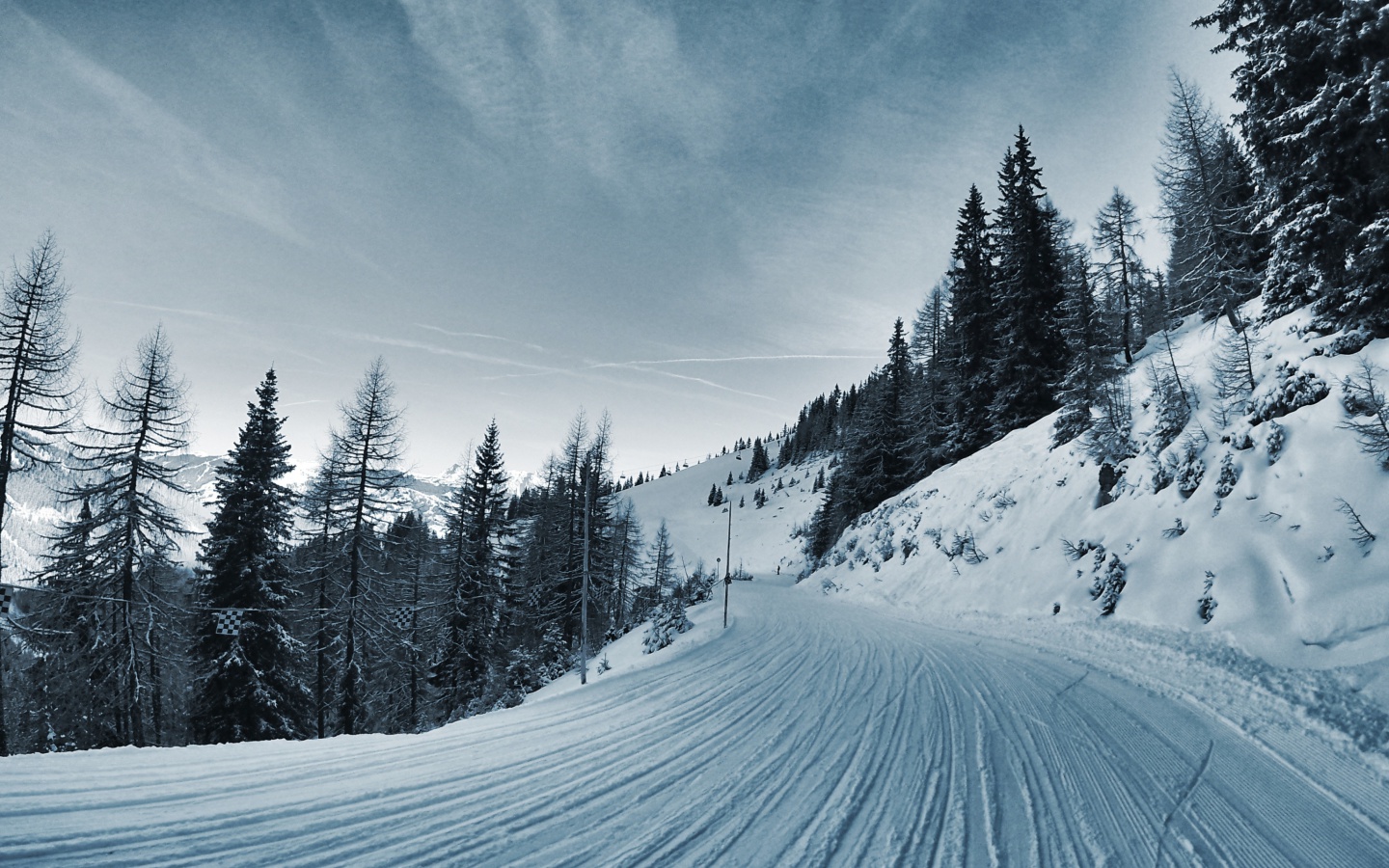 Fondo de pantalla Winter Road 1440x900