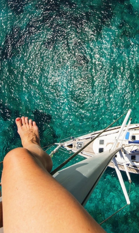 Sfondi Crazy photo from yacht mast 480x800