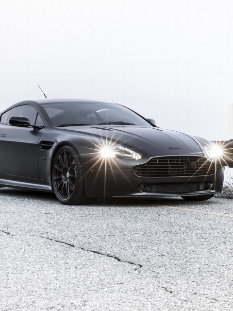 Fondo de pantalla 2015 Aston Martin V8 Vantage GT 480x640