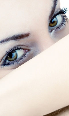 Das Beautiful Eyes Wallpaper 240x400