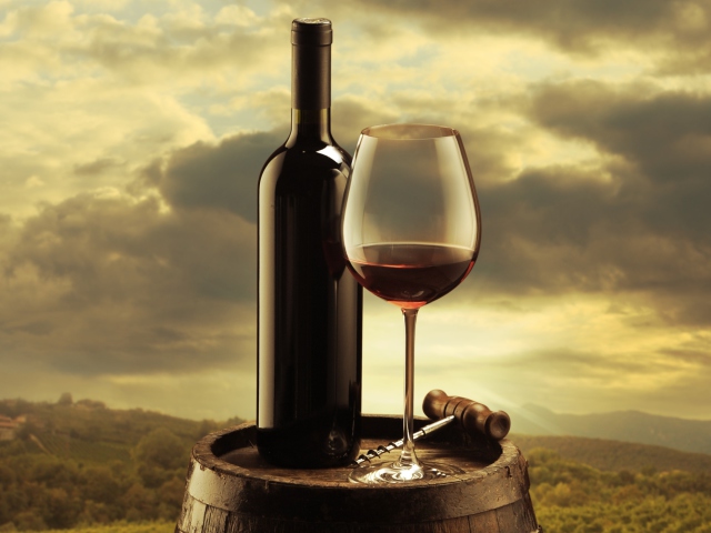 Das Red Wine And Wine Glass Wallpaper 640x480