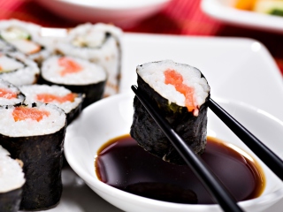 Fondo de pantalla Japanese Sushi 320x240