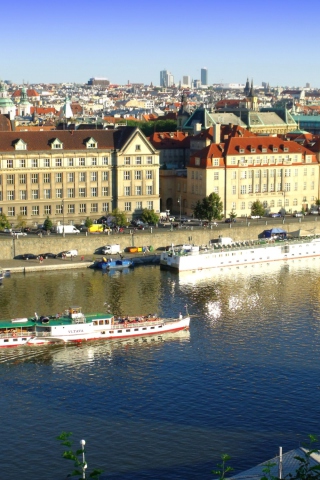 Fondo de pantalla Prague Vltava 320x480