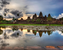 Fondo de pantalla Angkor Wat 220x176