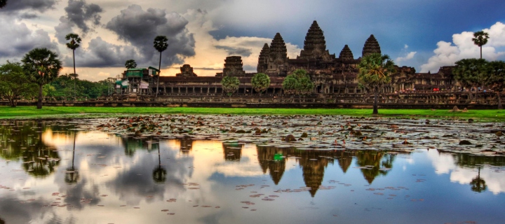 Das Angkor Wat Wallpaper 720x320