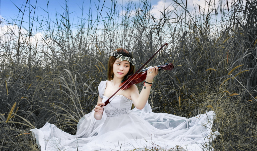 Screenshot №1 pro téma Asian Girl Playing Violin 1024x600