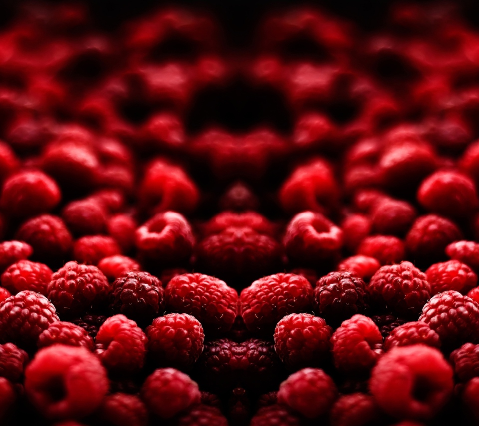 Raspberries wallpaper 960x854