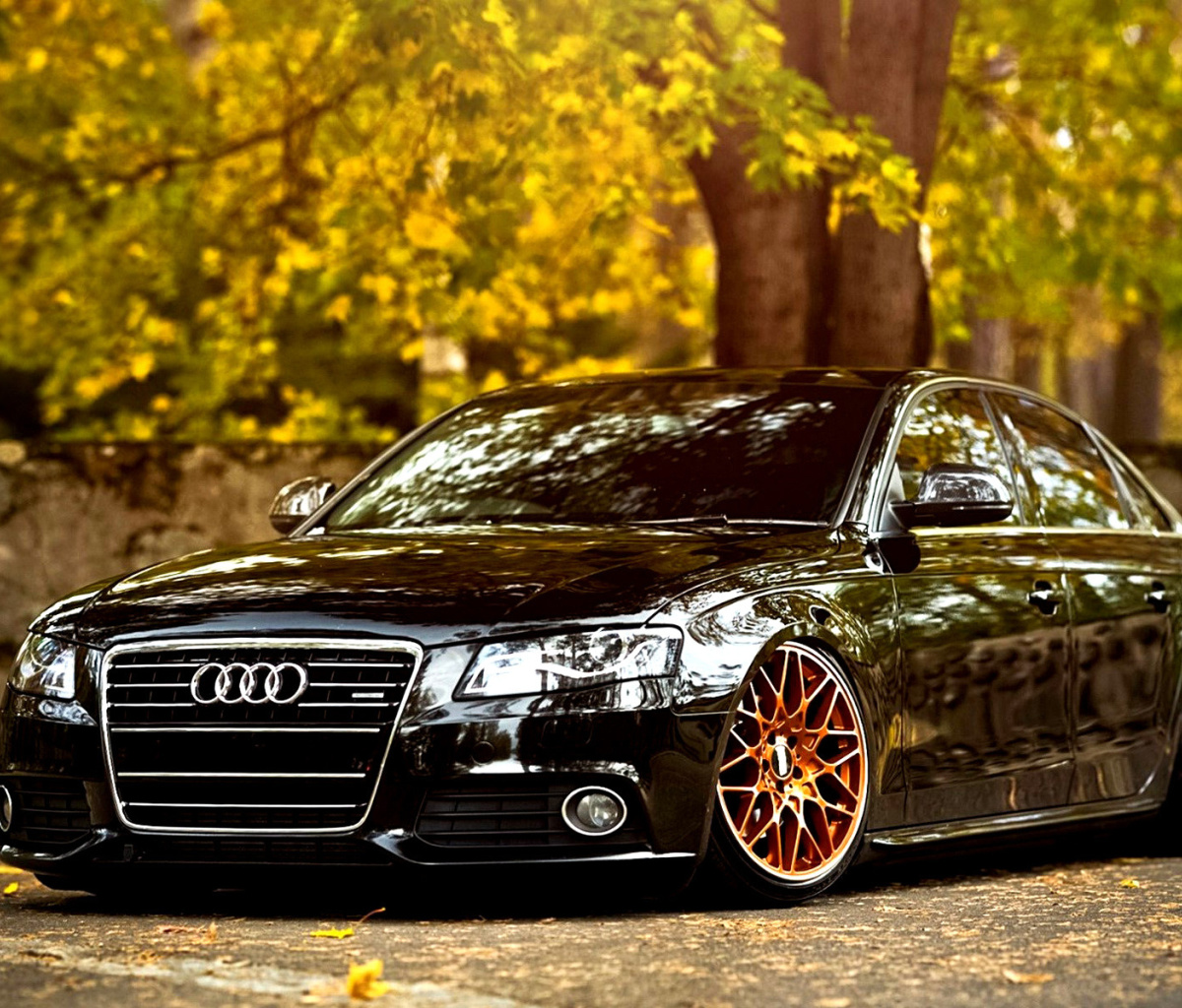 Audi A4 with New Rims wallpaper 1200x1024