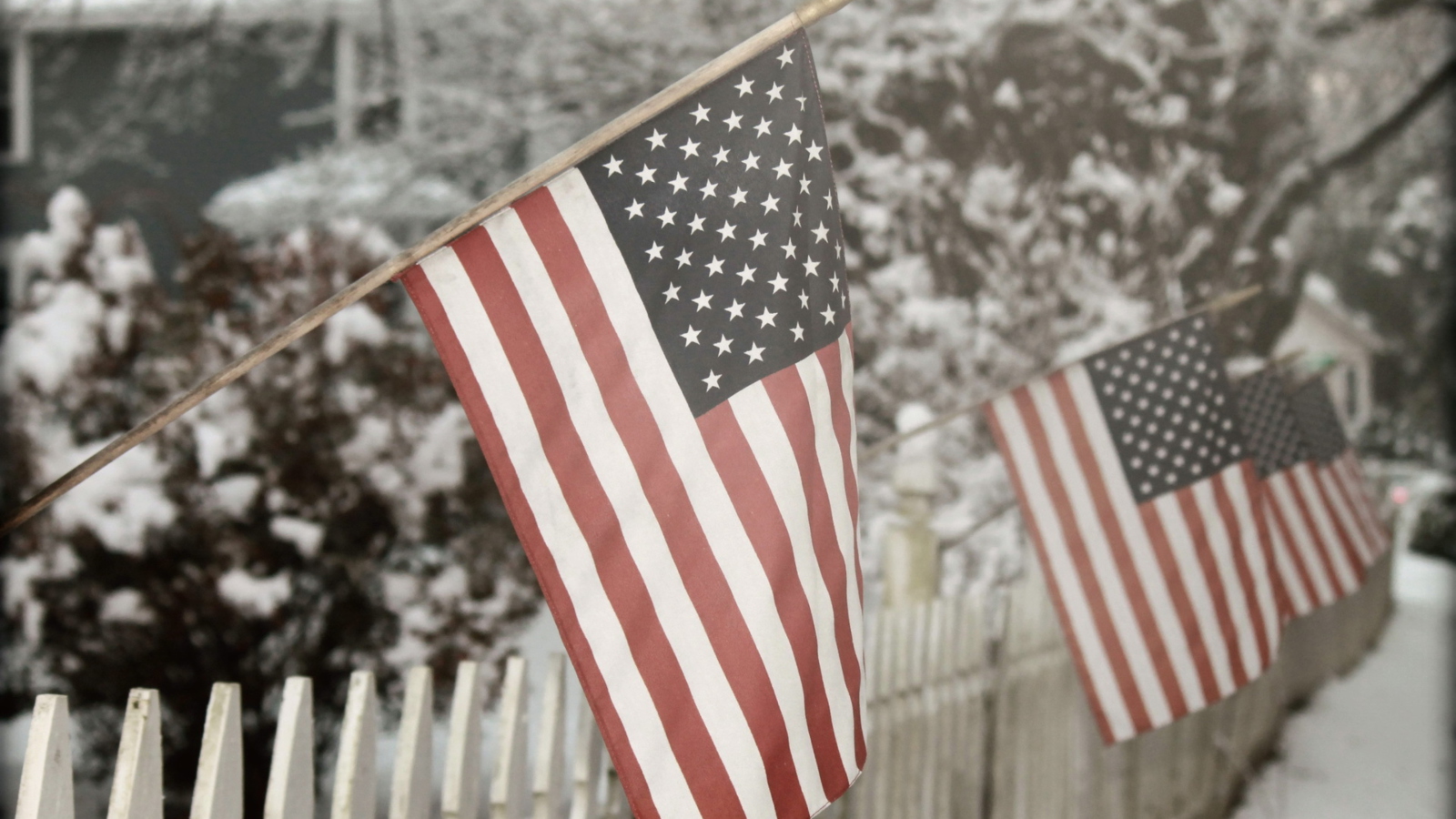 American Flag wallpaper 1600x900