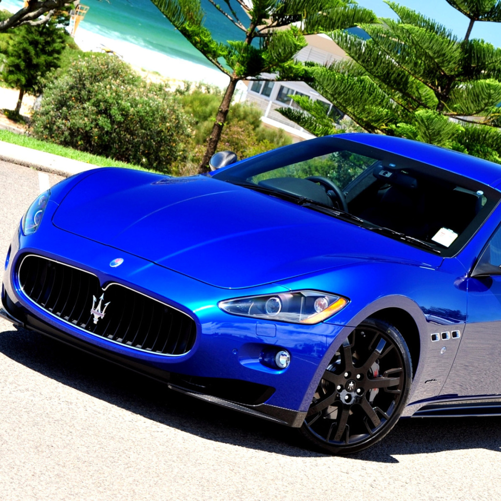 Das Maserati GranTurismo S MC Shift Wallpaper 1024x1024