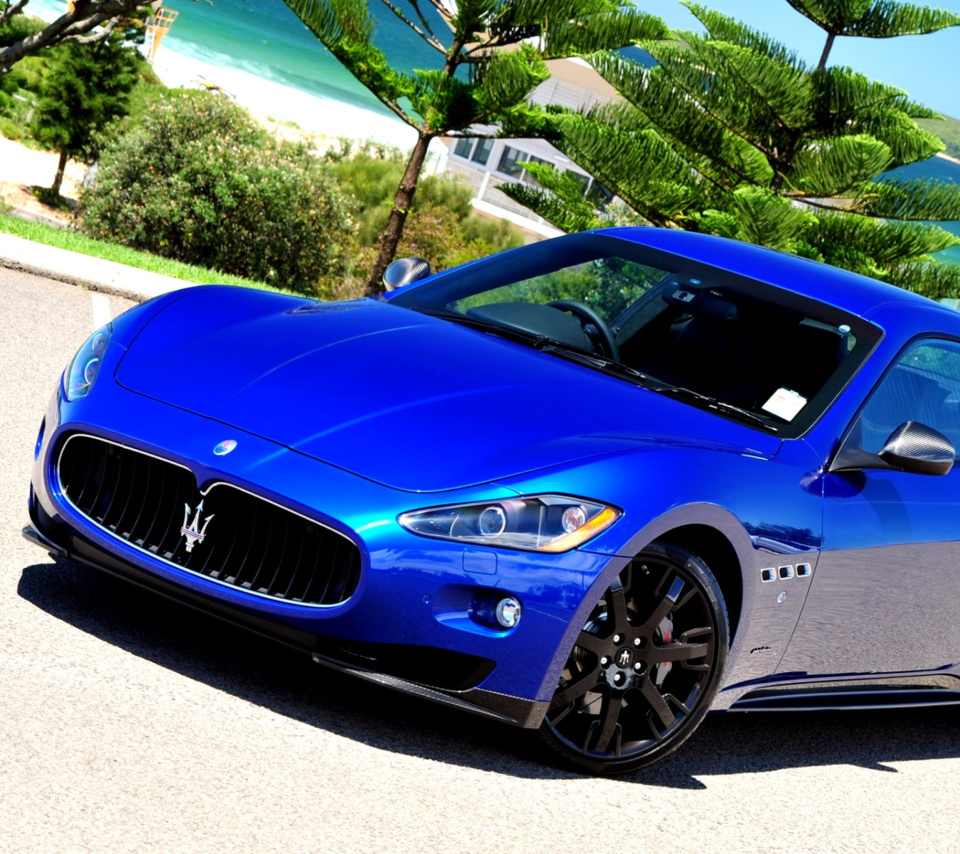 Maserati GranTurismo S MC Shift wallpaper 960x854