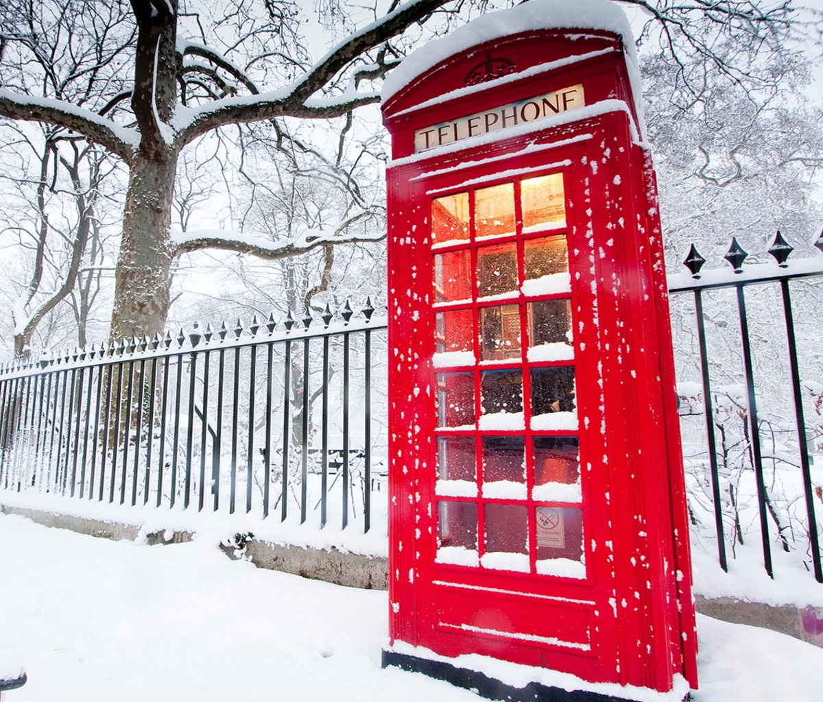 English Red Telephone Booth wallpaper 1200x1024