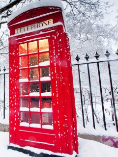 Das English Red Telephone Booth Wallpaper 240x320