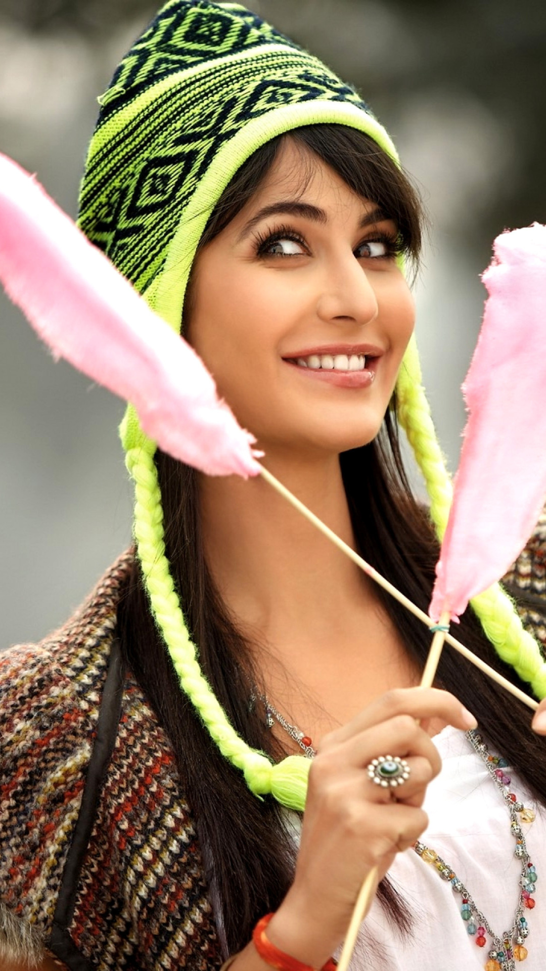 Screenshot №1 pro téma Katrina Kaif, Mere Brother Ki Dulhan 1080x1920