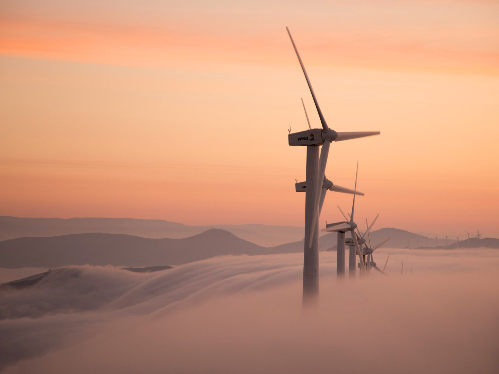 Sfondi Dutch Wind power Mills for electricity 1600x1200
