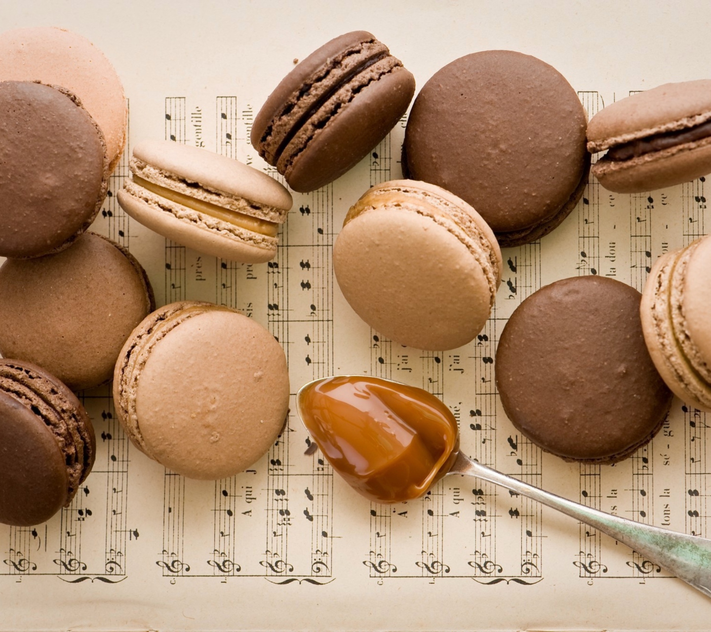 Обои Caramel Macaron 1440x1280