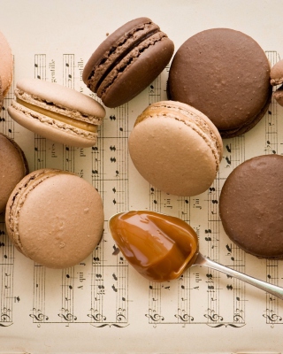 Caramel Macaron - Obrázkek zdarma pro 320x480