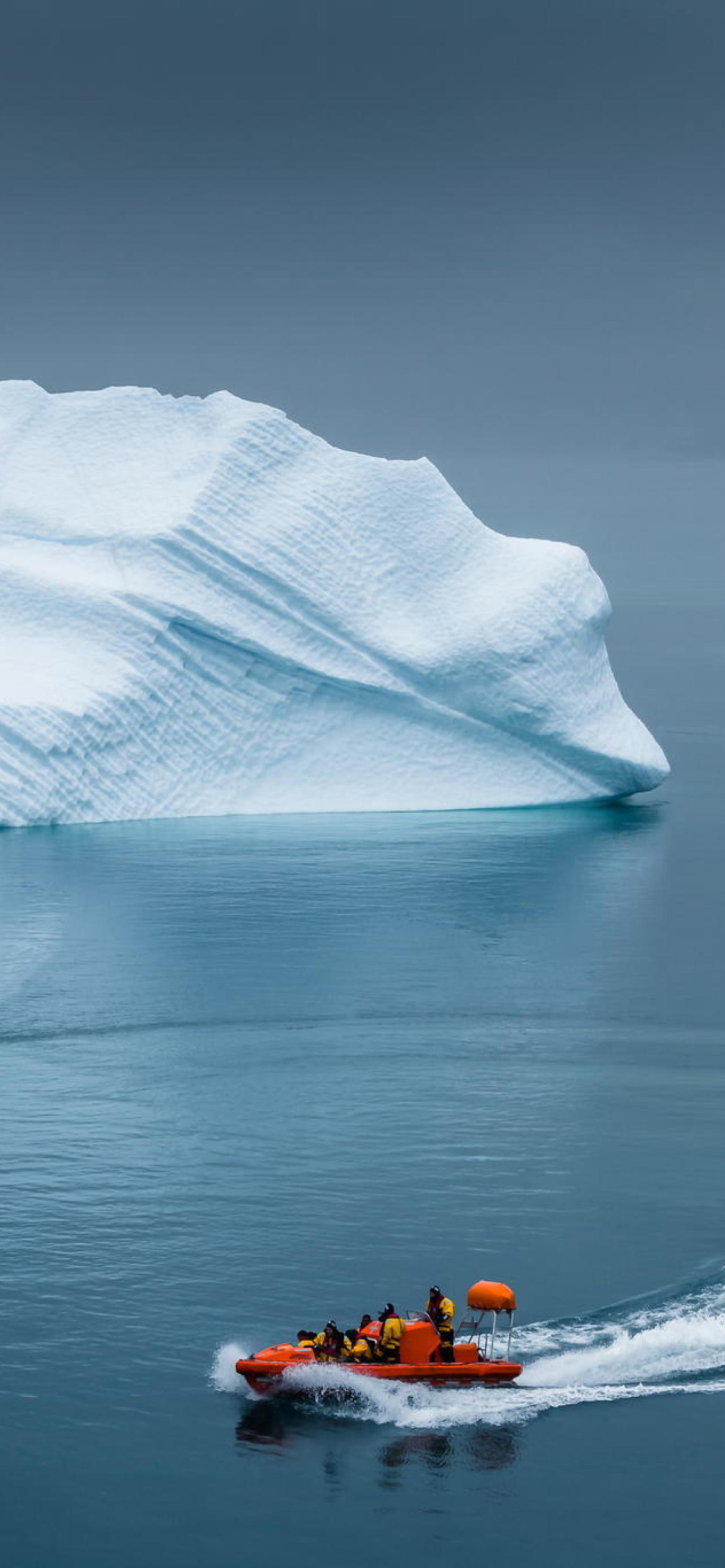 Sfondi Greenland Iceberg Lifeboat 1170x2532