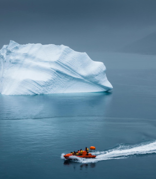 Greenland Iceberg Lifeboat papel de parede para celular para Nokia Asha 308