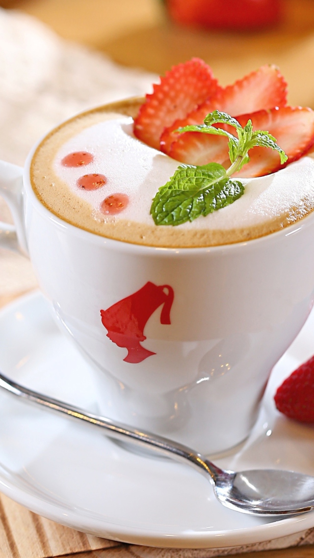 Das Strawberry Cappuccino Wallpaper 640x1136