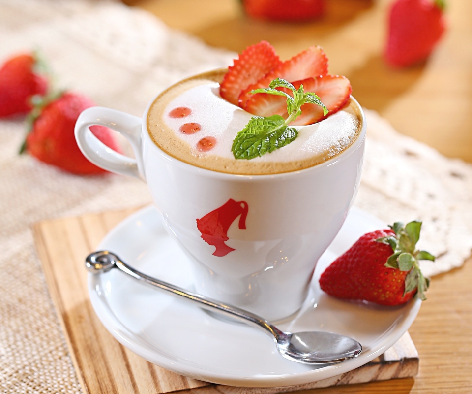 Fondo de pantalla Strawberry Cappuccino 960x800