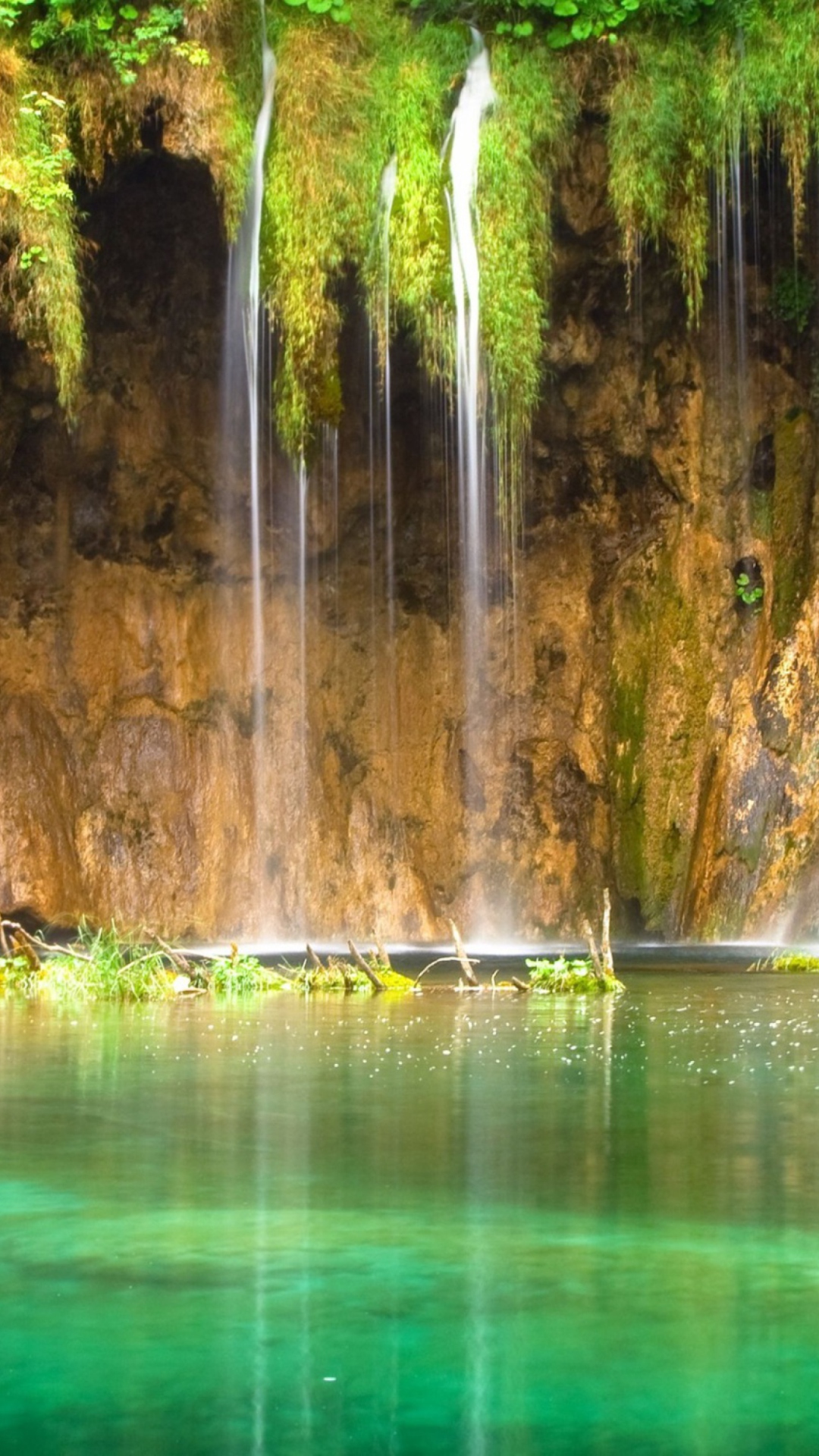 Das Jungle Waterfall Wallpaper 1080x1920