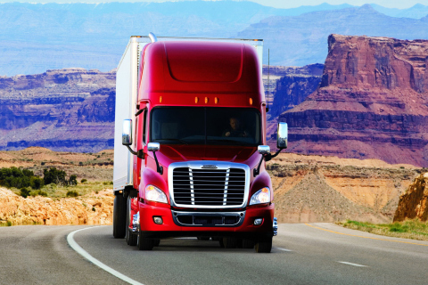 Das Truck Freightliner Wallpaper 480x320