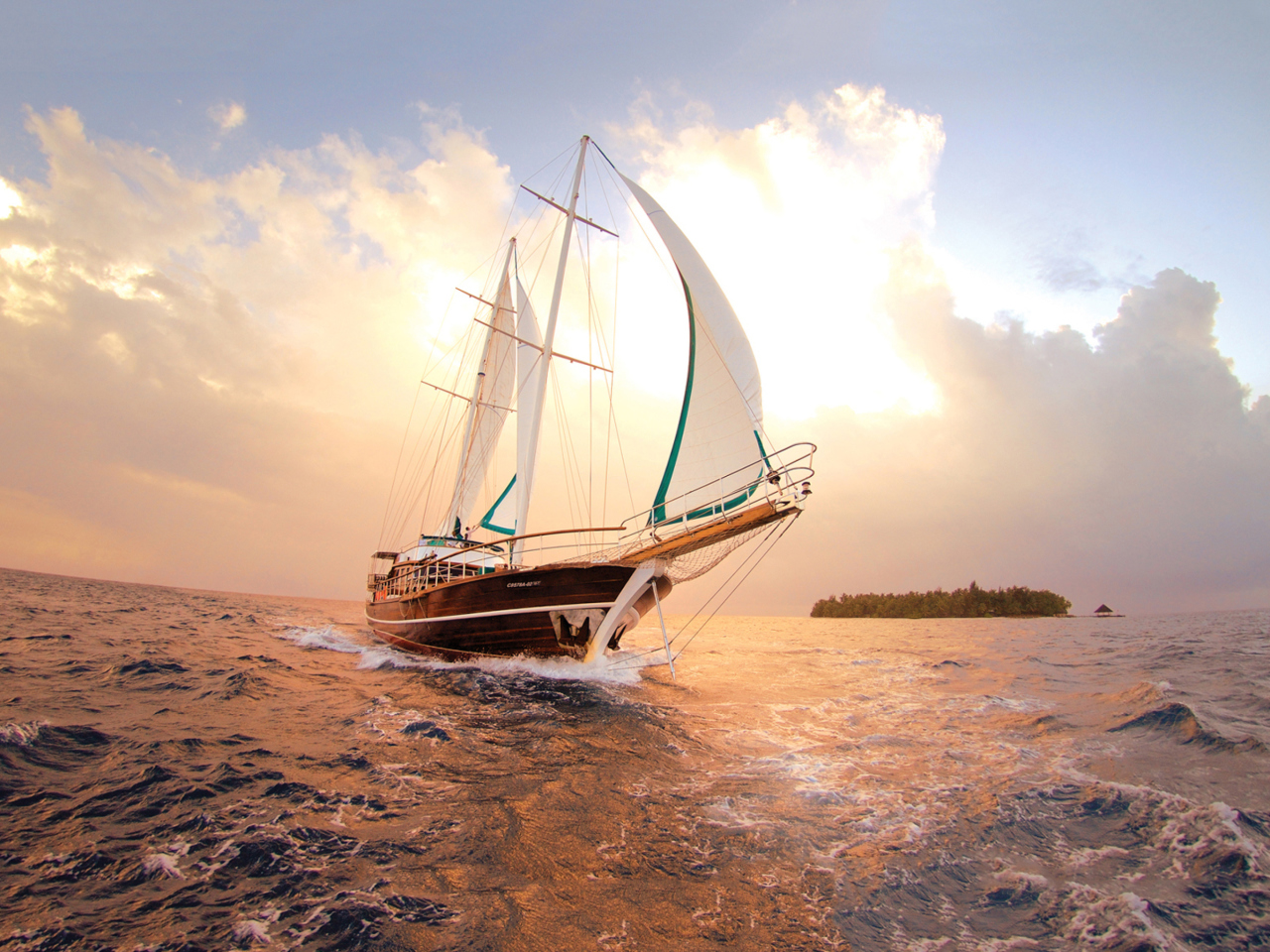 Das Beautiful Boat And Sea Wallpaper 1280x960