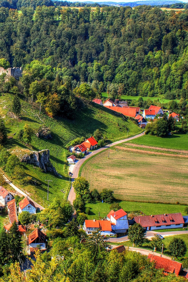 Village in Denmark screenshot #1 640x960