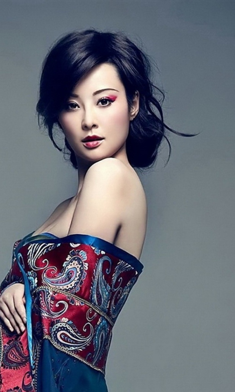 Beautiful Brunette Asian Model screenshot #1 768x1280