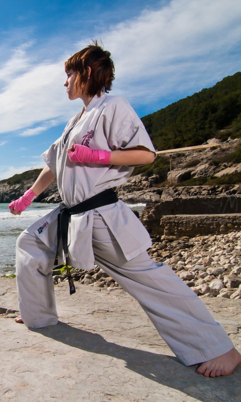 Sfondi Karate By Sea 768x1280