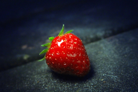 Das Red Strawberry Wallpaper 480x320