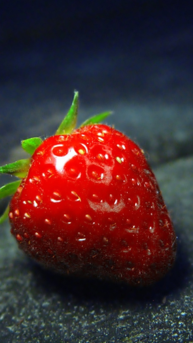 Red Strawberry screenshot #1 640x1136