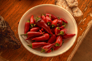 Vegetable Hot Pepper Naga Viper - Obrázkek zdarma pro HTC Desire 310