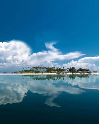 Exotic Lonely Island in Ocean - Obrázkek zdarma pro iPhone 6 Plus