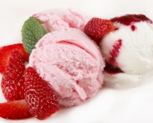Sfondi Strawberry Ice Cream 220x176