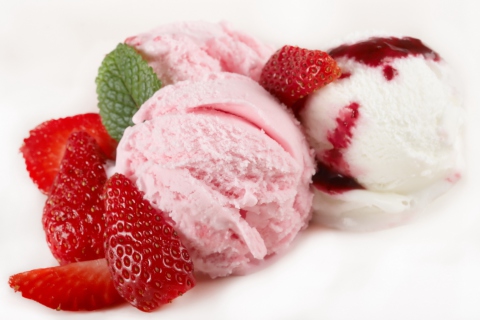 Strawberry Ice Cream wallpaper 480x320