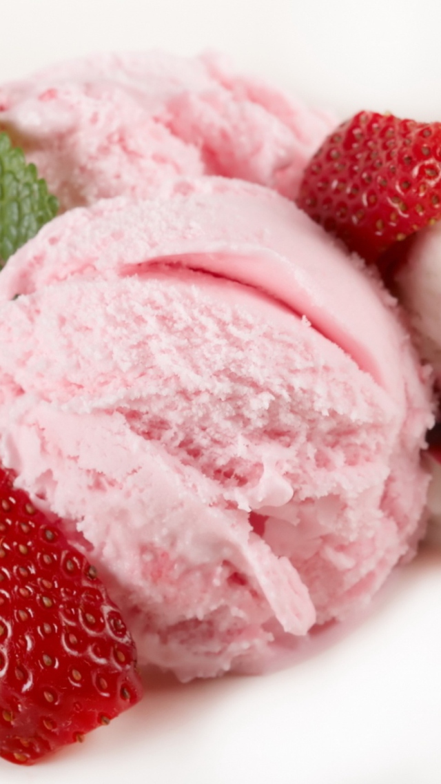 Strawberry Ice Cream wallpaper 640x1136