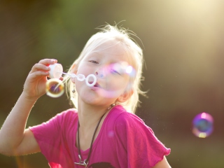 Bubbles And Childhood screenshot #1 320x240