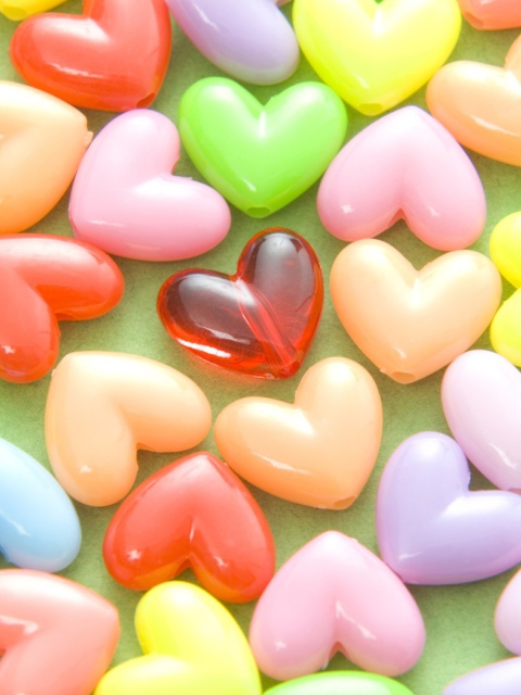 Обои Colorful Hearts 480x640
