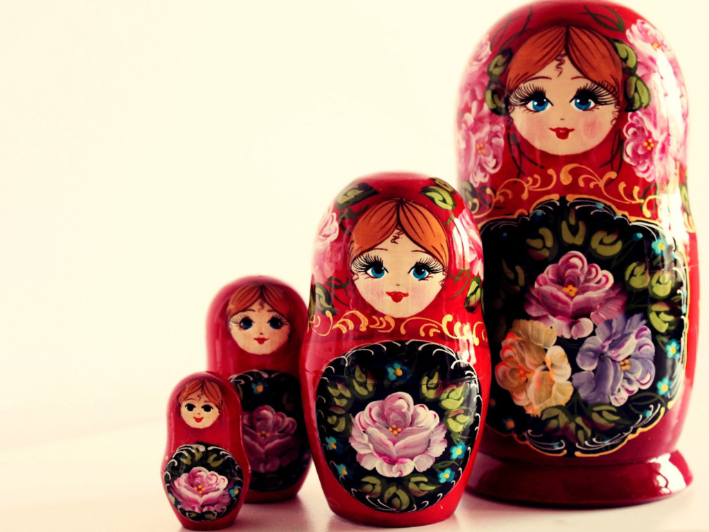Das Russian Dolls Wallpaper 1024x768