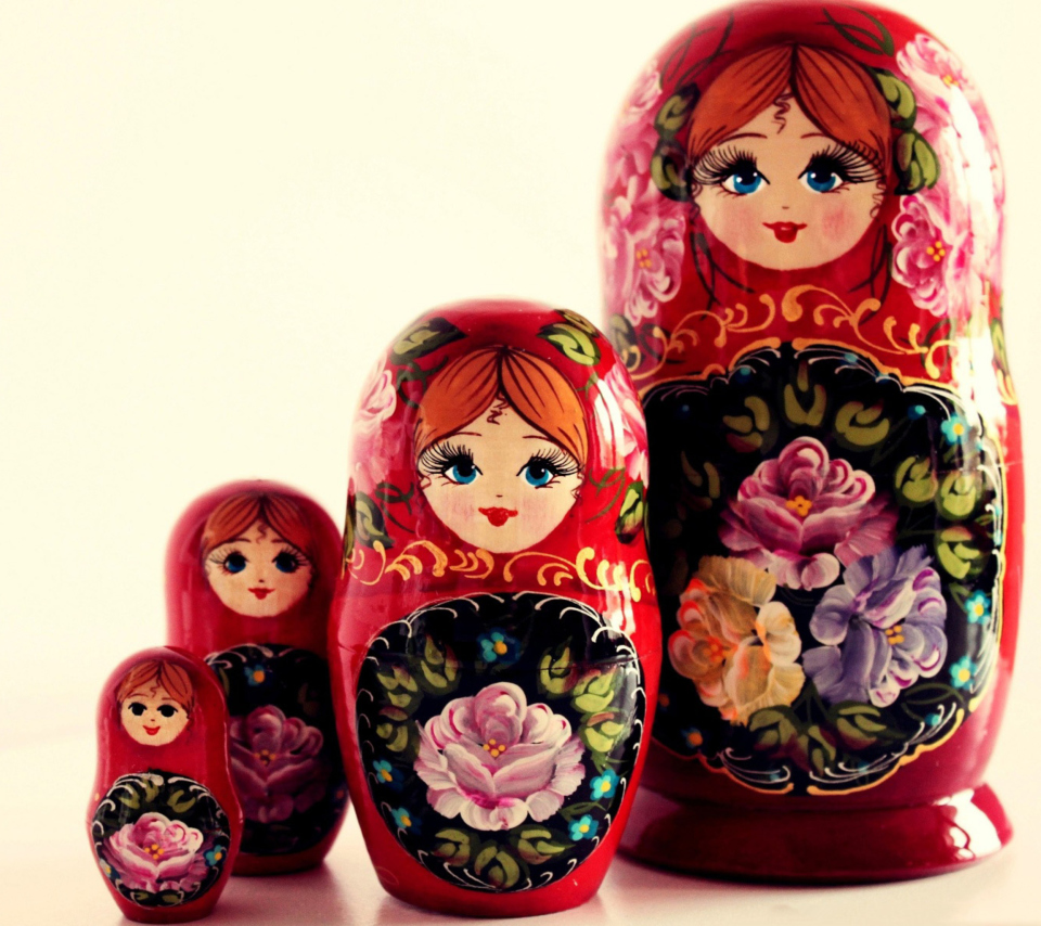 Russian Dolls wallpaper 960x854