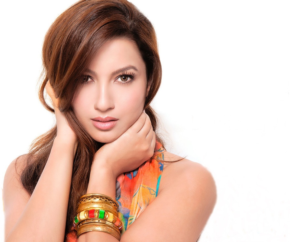 Beautiful Gauhar Khan wallpaper 960x800